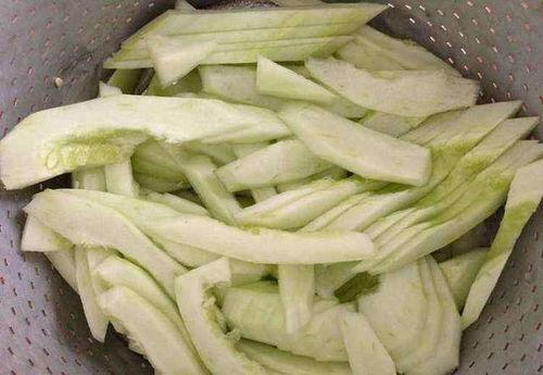 吃白瓜酸,揭秘夏日消暑美食的神奇魅力