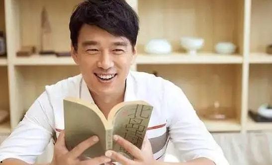 硬汉小生结婚吃瓜,娱乐圈再掀甜蜜风暴