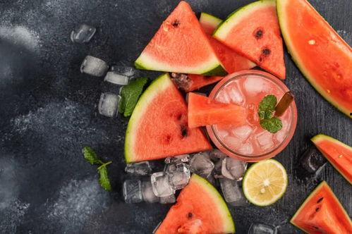 医院病房吃瓜,揭秘医院病房的休闲时光